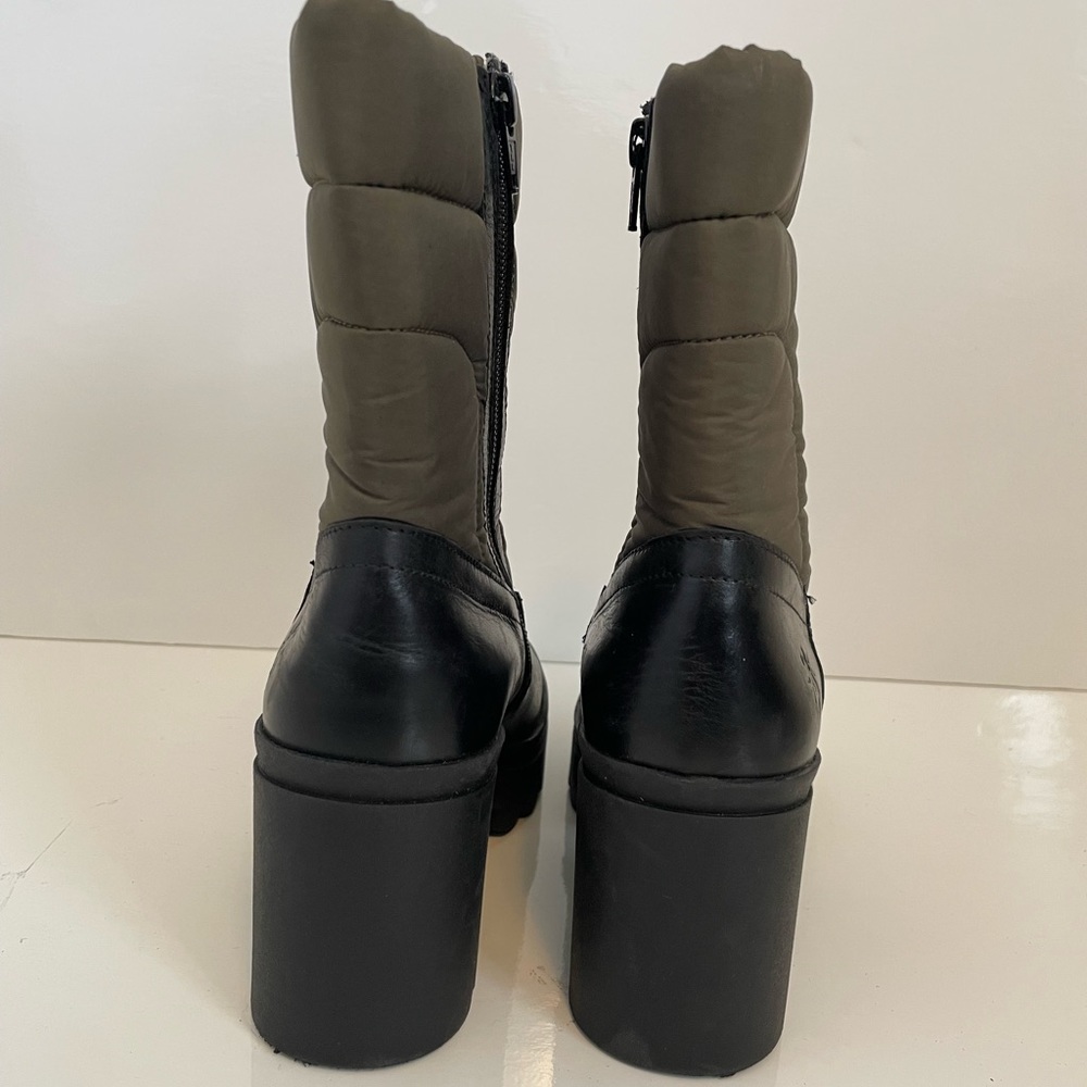 Fly London chunky boot - Picture 4 of 6